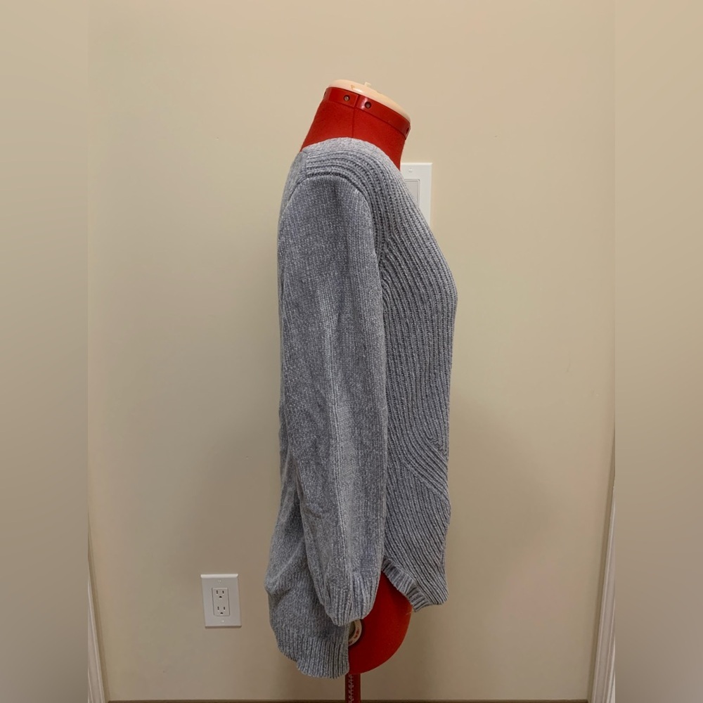 Reitmans Sweater - Picture 4 of 5